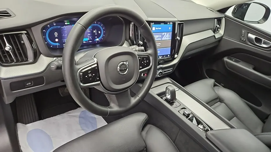 VOLVO XC60 -