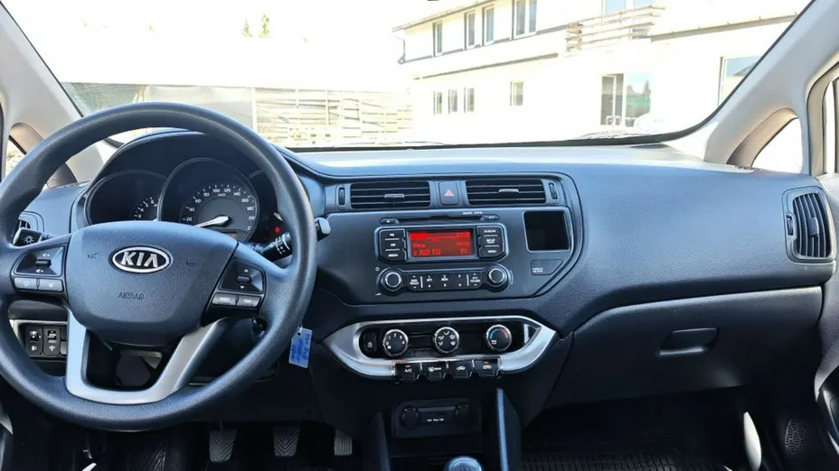 KIA Rio -