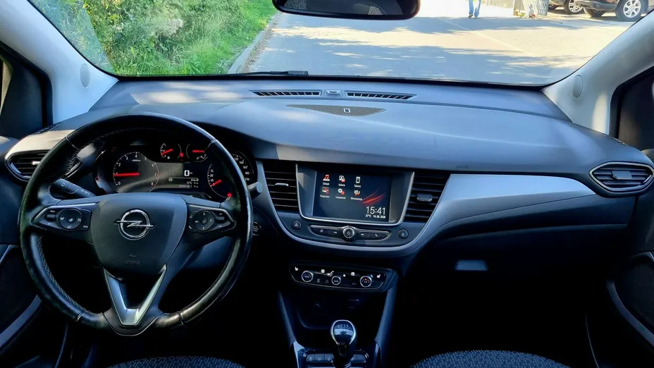 OPEL Crossland X -