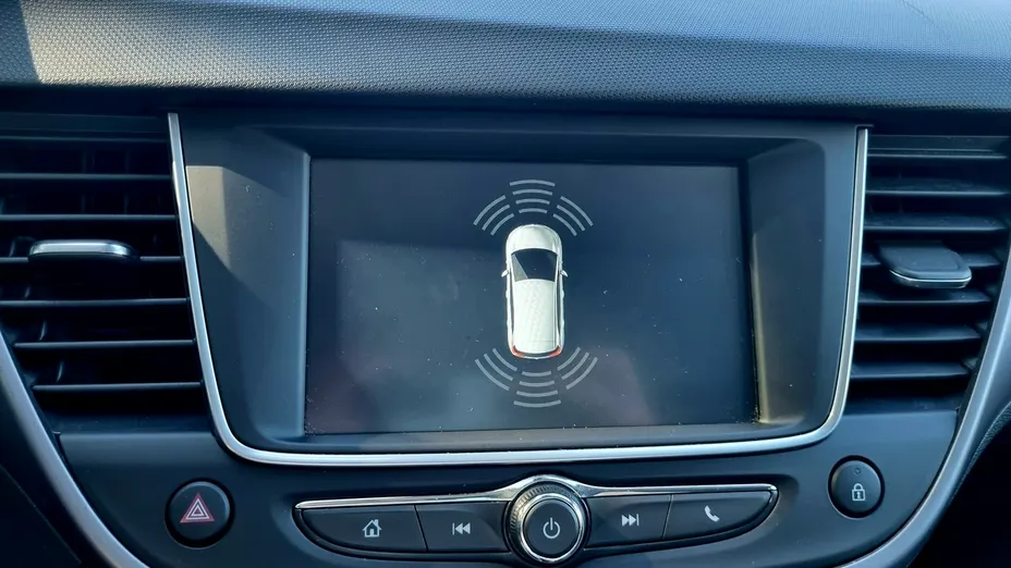 OPEL Crossland X -