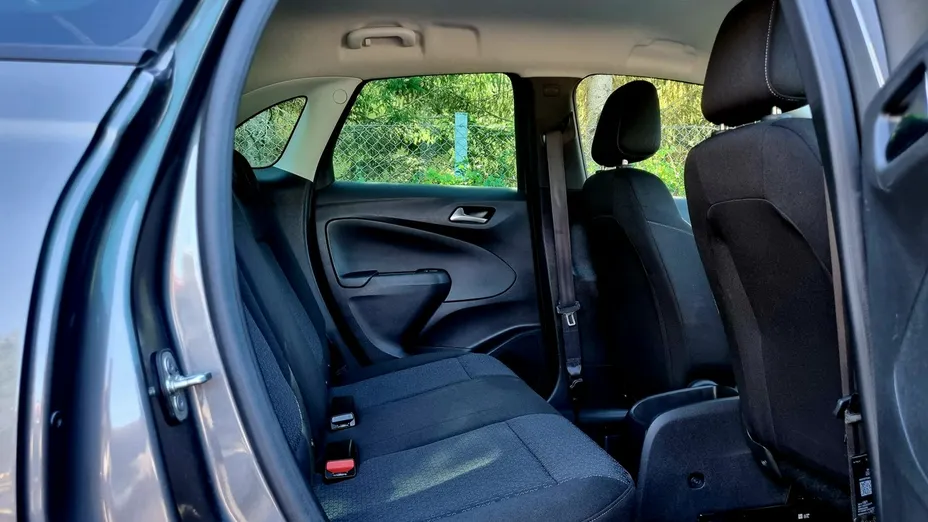 OPEL Crossland X -