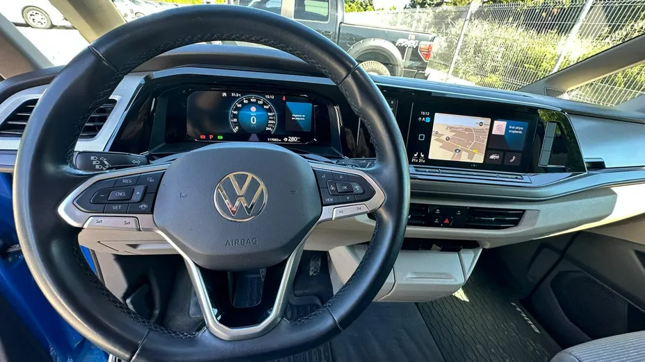 VOLKSWAGEN Multivan -