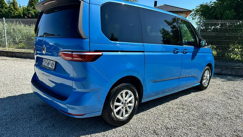 VOLKSWAGEN Multivan -