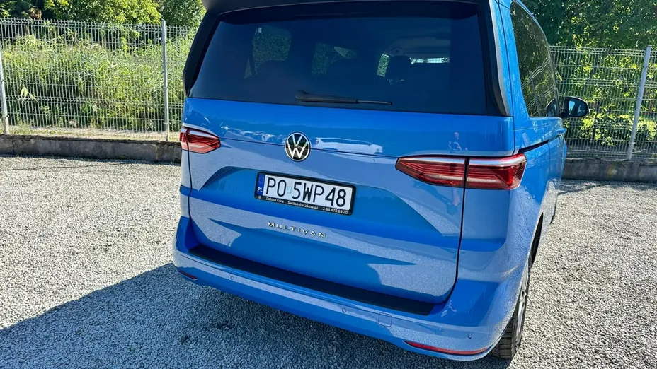 VOLKSWAGEN Multivan -