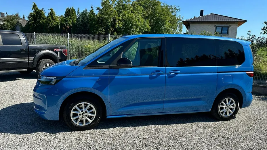 VOLKSWAGEN Multivan -