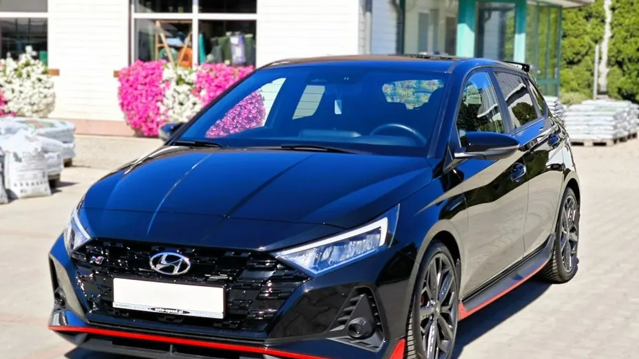 HYUNDAI i20 -