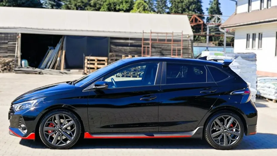 HYUNDAI i20 -