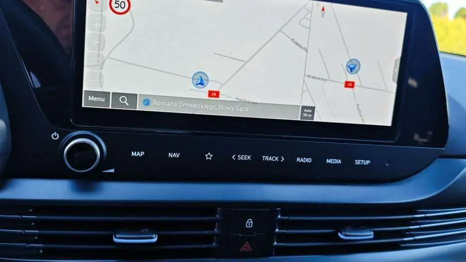 HYUNDAI i20 -