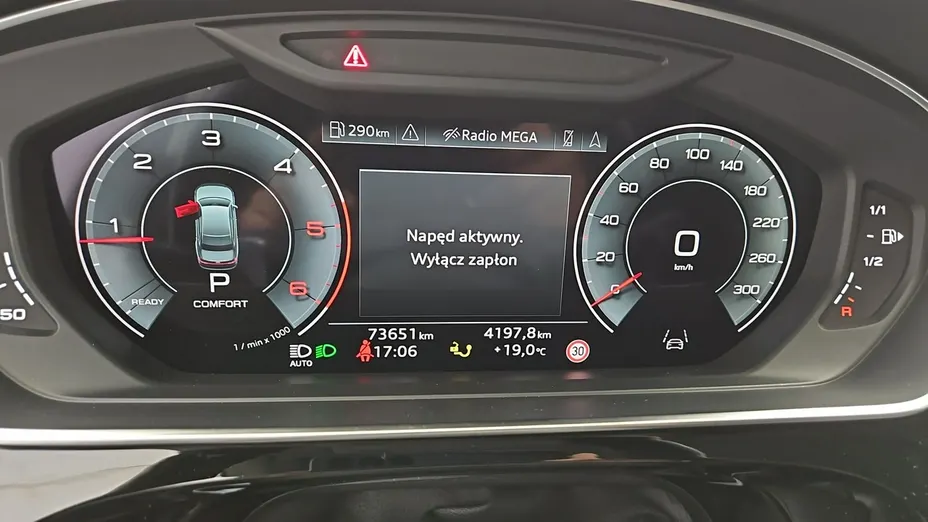 AUDI A8 -