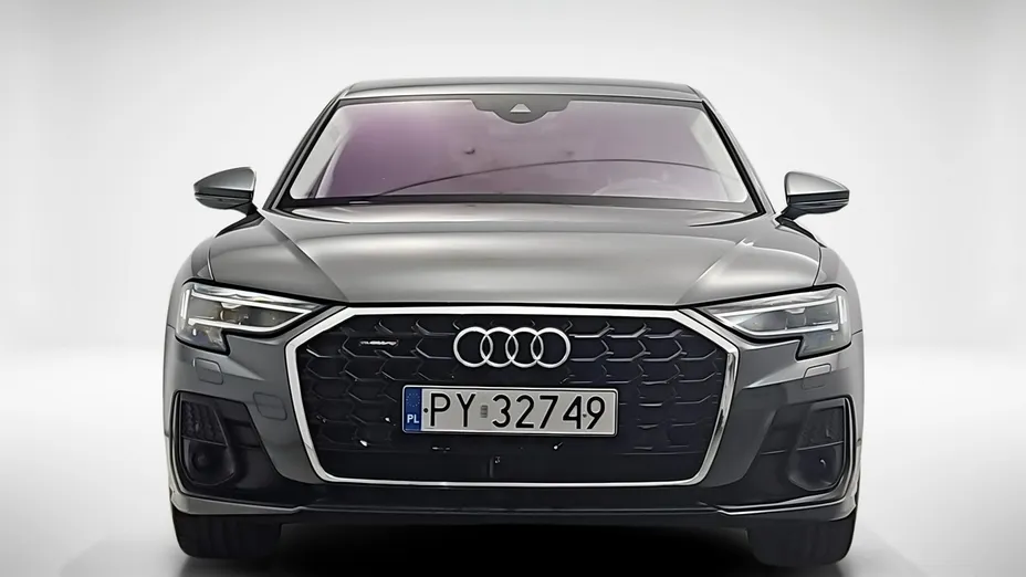 AUDI A8 -