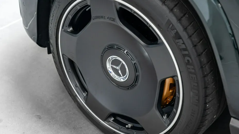 MERCEDES-BENZ GLS -