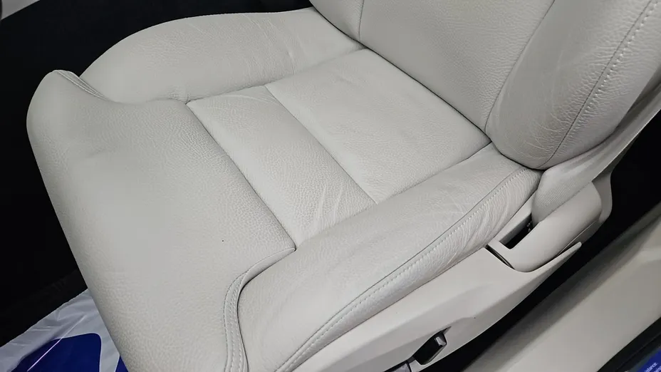 VOLVO XC60 -