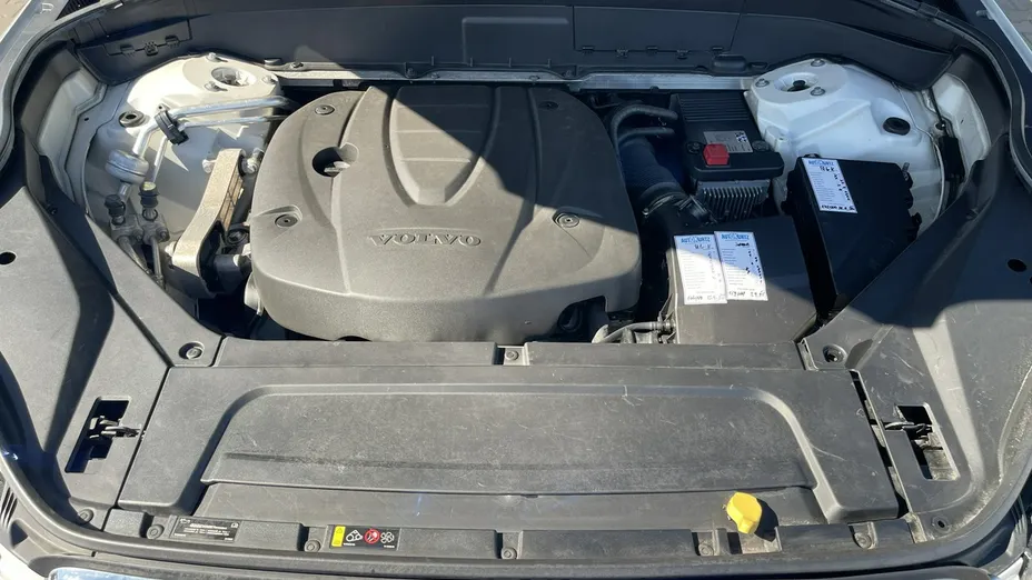 VOLVO XC90 -