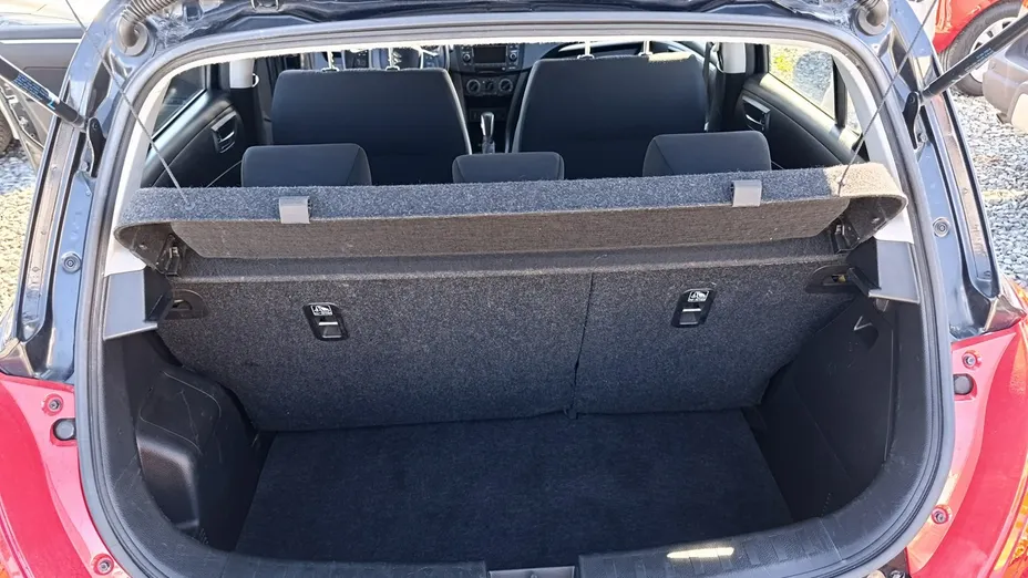 SUZUKI Swift -