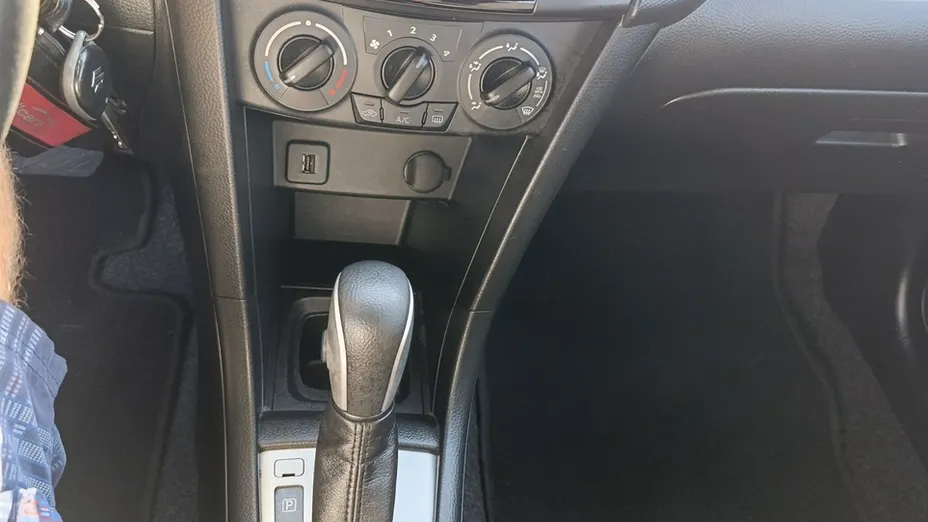 SUZUKI Swift -