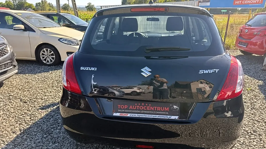 SUZUKI Swift -