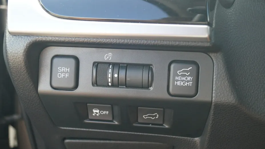 SUBARU Forester -