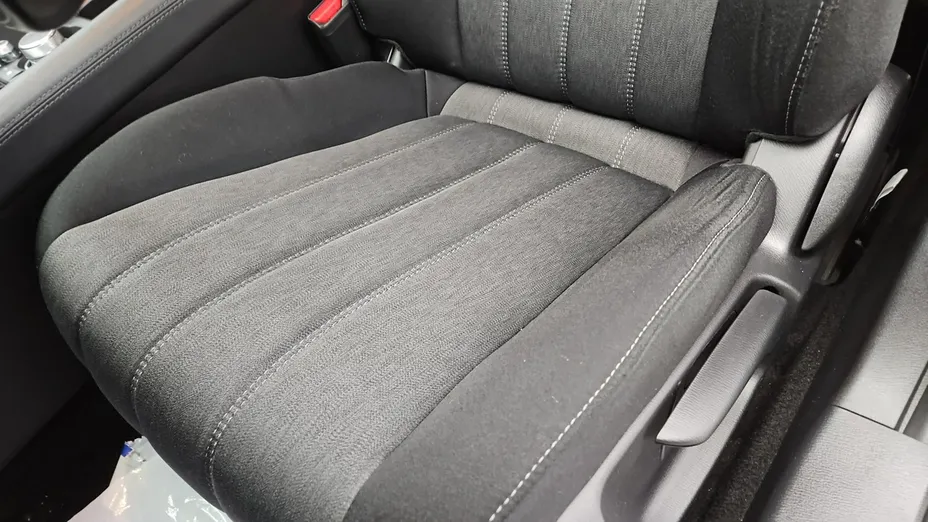 MAZDA 6 -