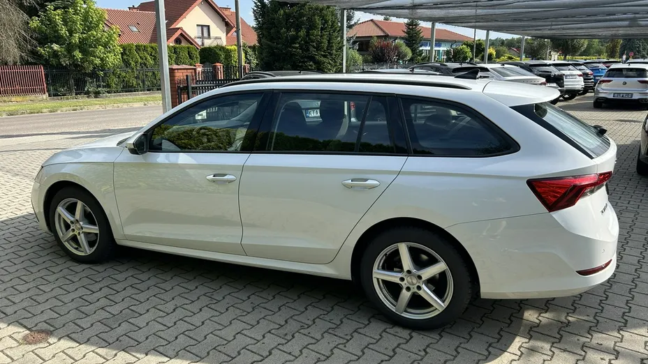 SKODA Octavia -