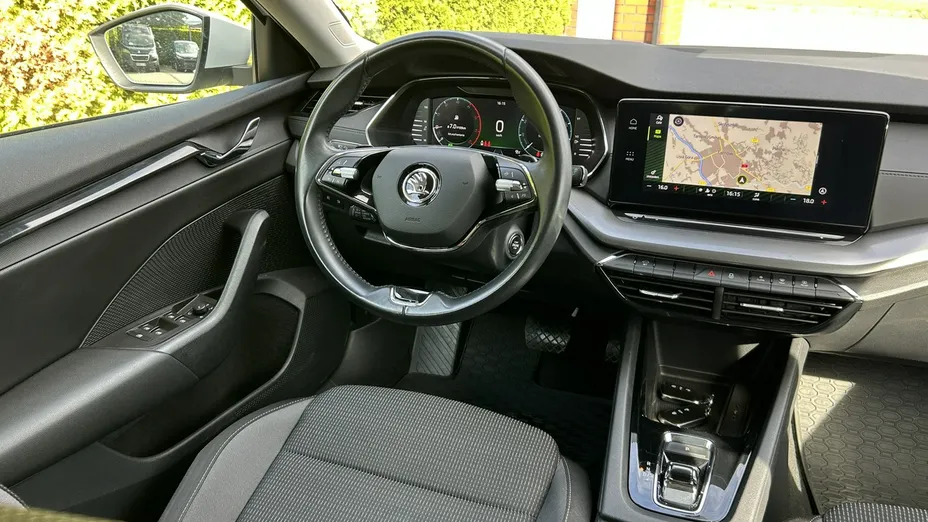 SKODA Octavia -