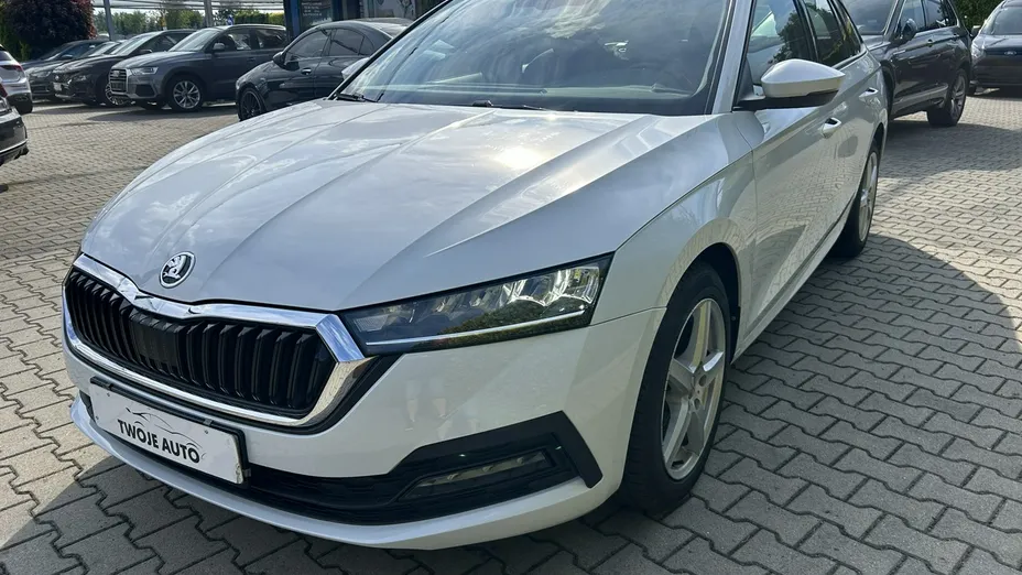 SKODA Octavia -