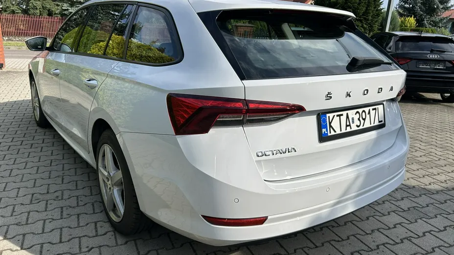 SKODA Octavia -
