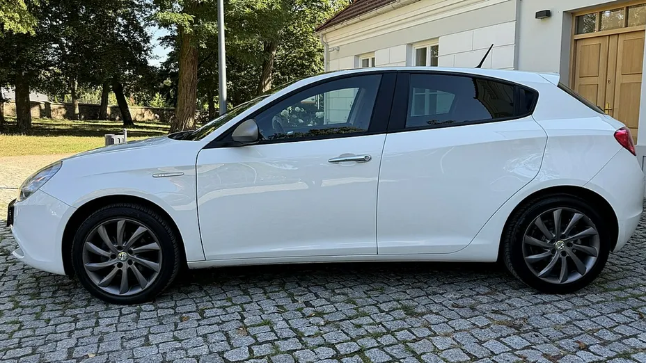 ALFA ROMEO Giulietta -
