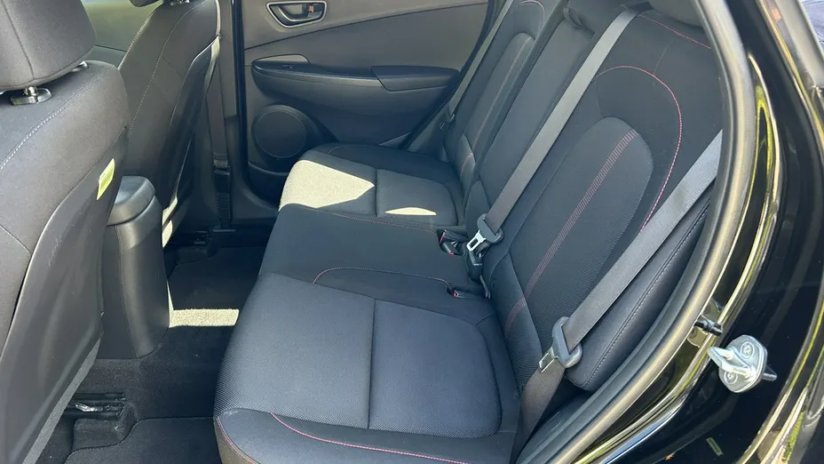 HYUNDAI Kona -