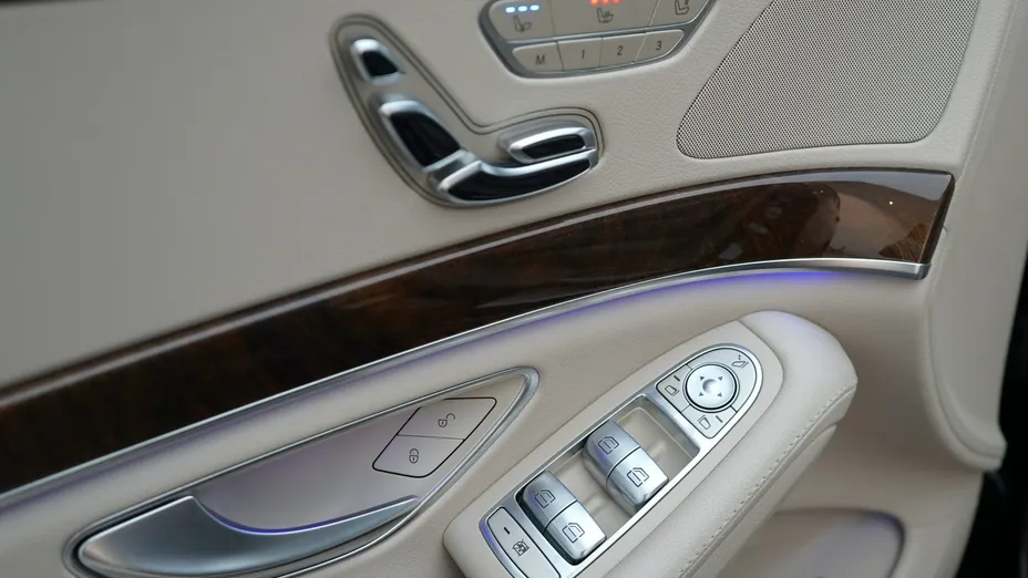 MERCEDES-BENZ S Klasa -