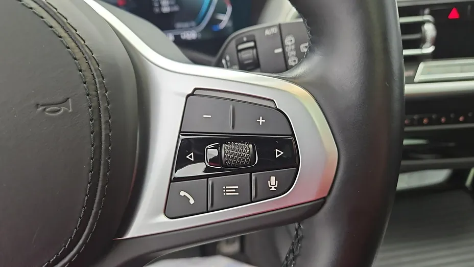 BMW iX3 -