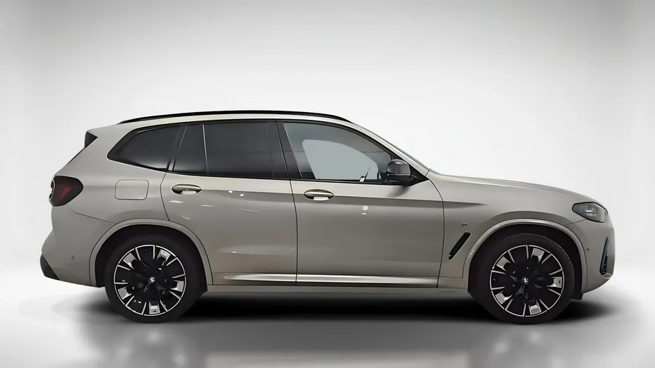 BMW iX3 -