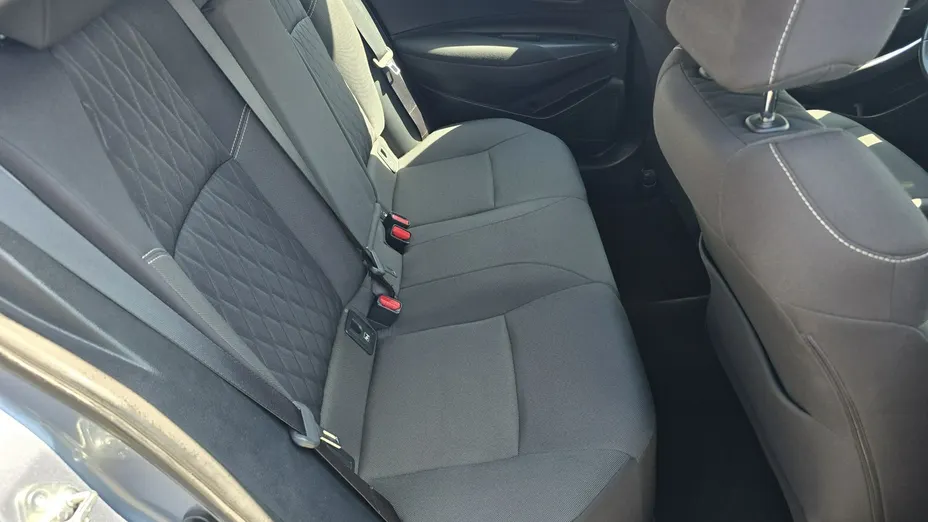 TOYOTA Corolla -