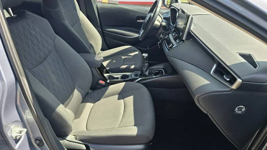 TOYOTA Corolla -