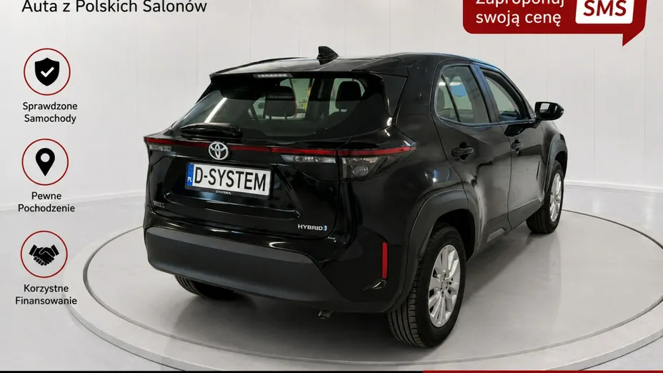 TOYOTA Yaris Cross -