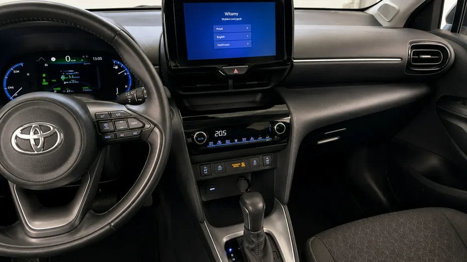 TOYOTA Yaris Cross -