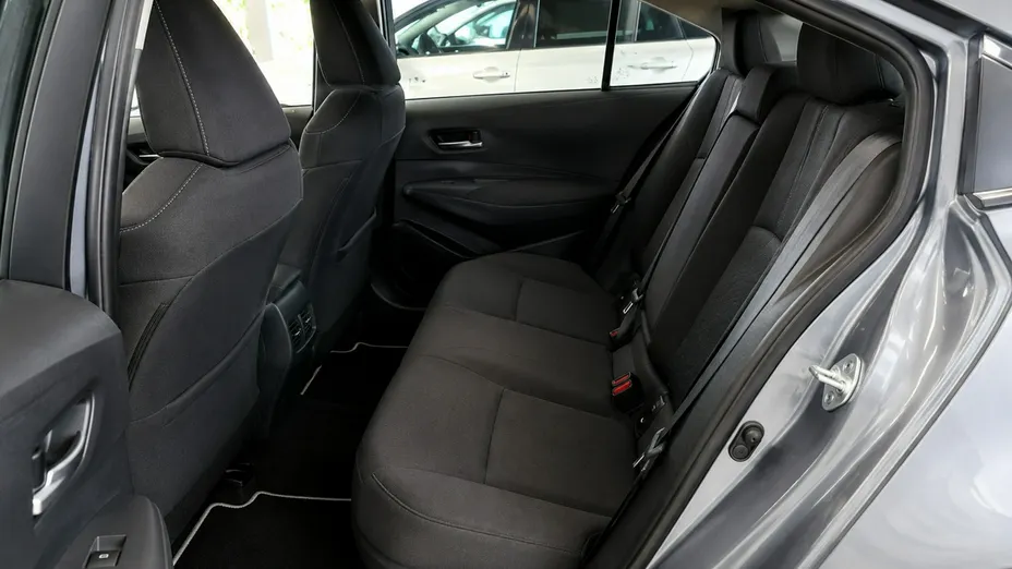 TOYOTA Corolla -