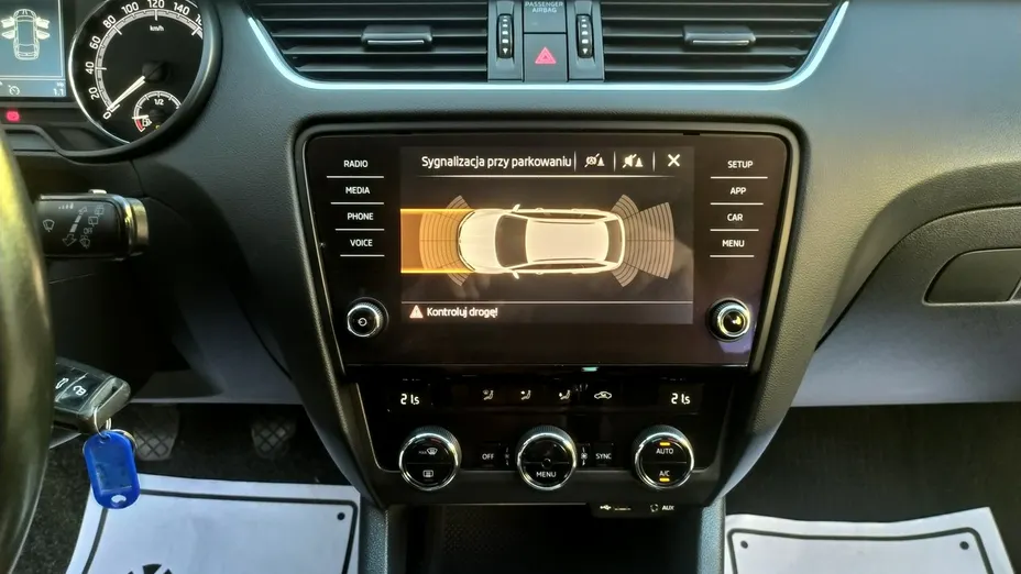 SKODA Octavia -