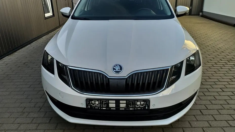 SKODA Octavia -