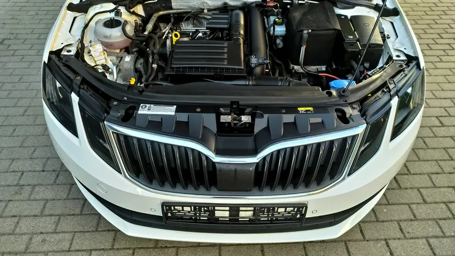 SKODA Octavia -