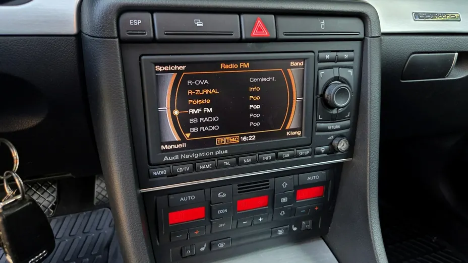 AUDI A4 -