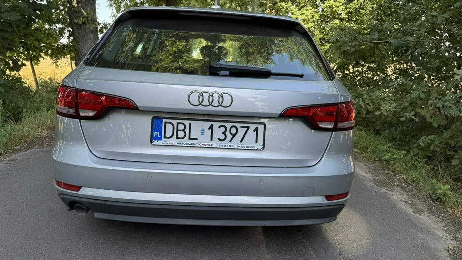 AUDI A4 -