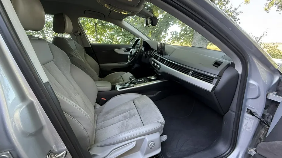 AUDI A4 -