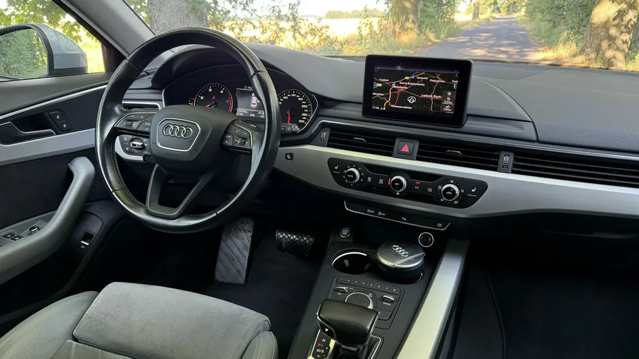 AUDI A4 -