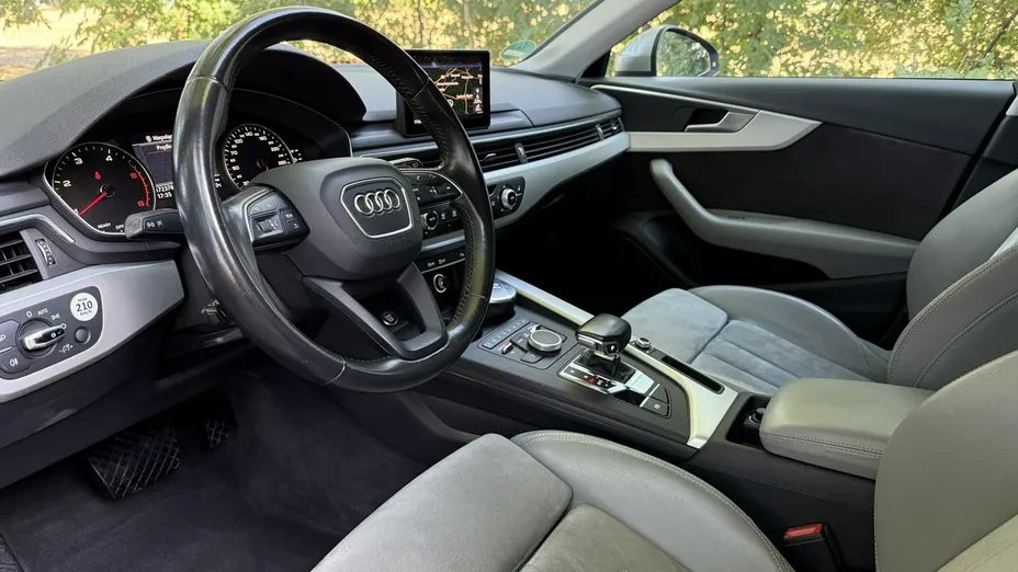 AUDI A4 -
