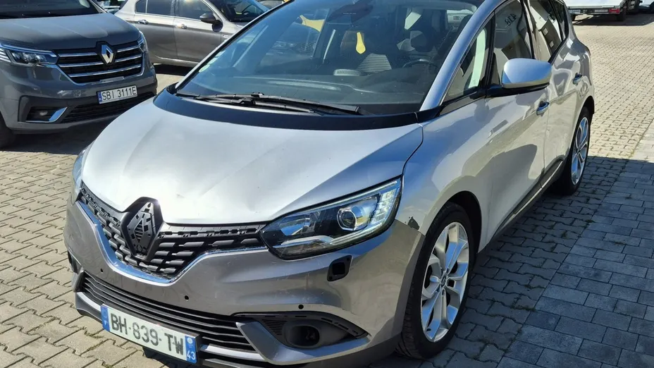 RENAULT Scenic -