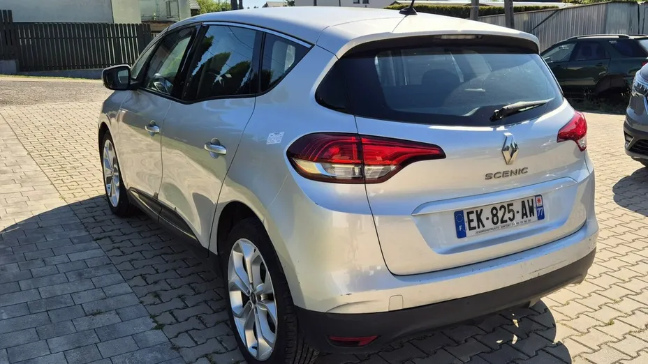 RENAULT Scenic -