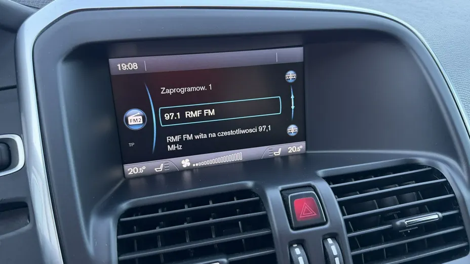 VOLVO XC60 -