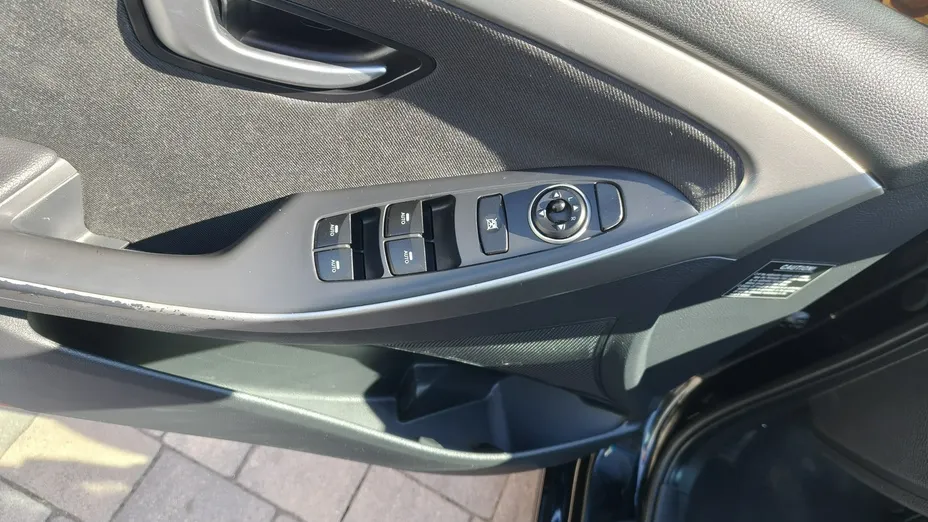 HYUNDAI i30 -