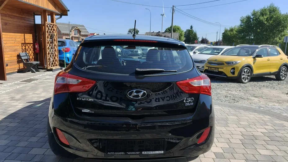 HYUNDAI i30 -