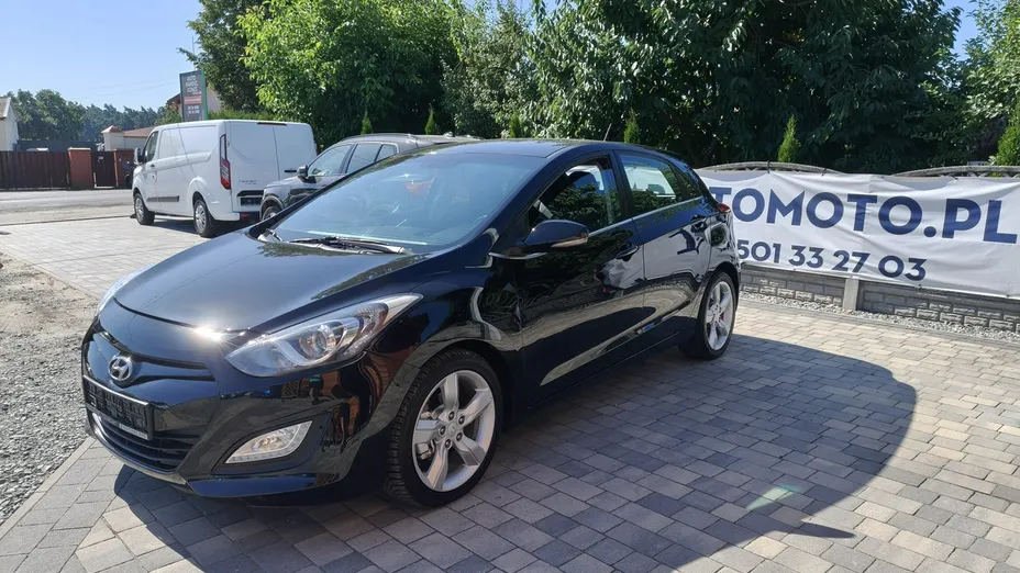 HYUNDAI i30 -